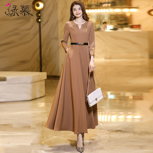 高级感连衣裙长袖2026年春秋装女新款高端气质收腰显瘦遮肚子长裙