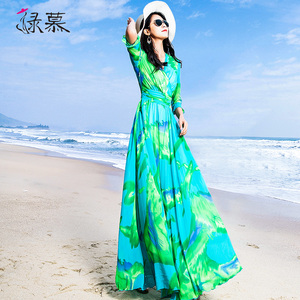 绿慕2026春夏新款V领雪纺大摆长裙沙滩裙印花收腰显瘦度假连衣裙