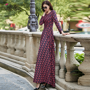 绿慕2026女装春春秋新款长袖圆领气质收腰显瘦连衣裙长款到脚踝