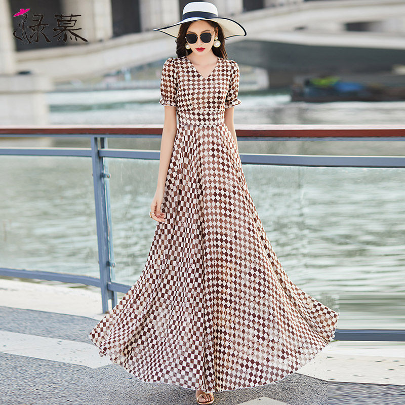 格子雪纺印花连衣裙女2022年新款夏天气质V领洋气显瘦大摆长款裙