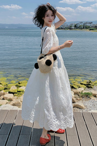 韩系氛围感白色泡泡袖连衣裙女夏季2025新款蕾丝花边超好看绣花裙图片