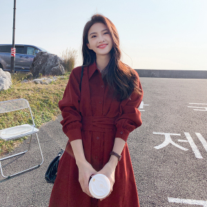 气质高级感红色连衣裙女春秋2025年新款法式赫本风女神范衬衫长裙