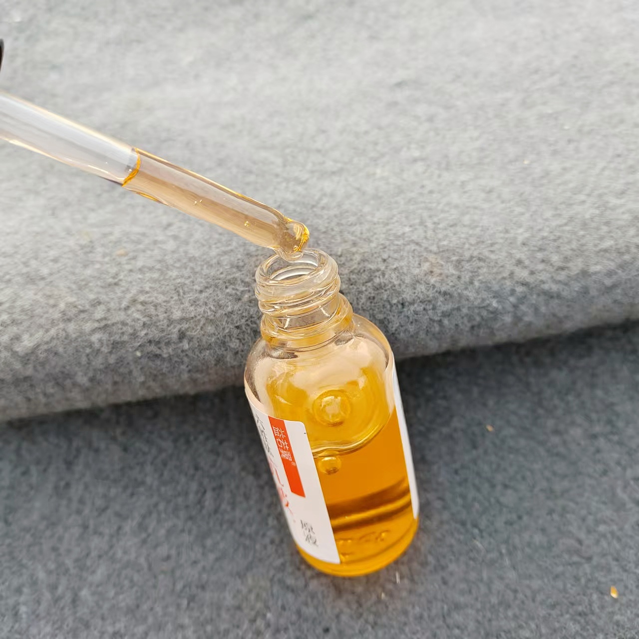 25岁用起来！美容院线六胜肽抗皱原液精华30ml淡纹紧致提拉