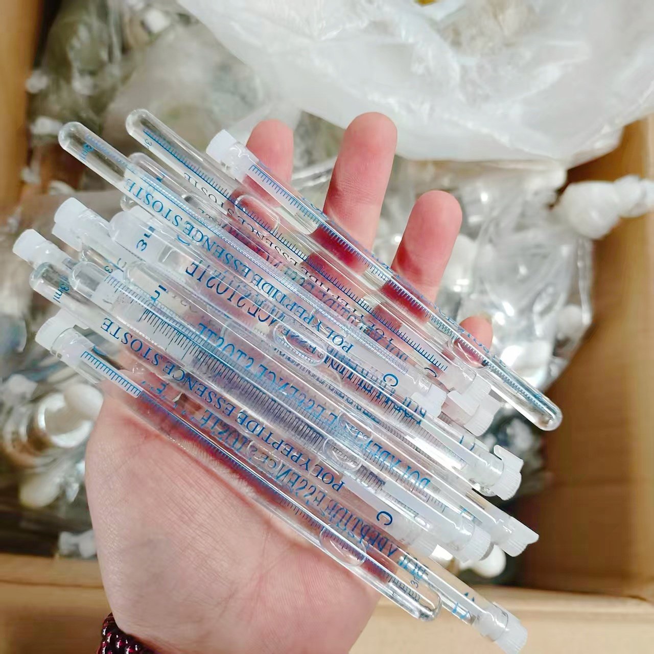 YI美院线黑科技！英国技术 试管精华3ml 淡纹紧致提亮抗皱补水