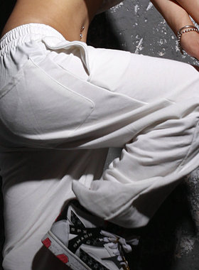 男女情侣款舞蹈专用练习裤宽松休闲白色长裤收口卫裤嘻哈街舞演出