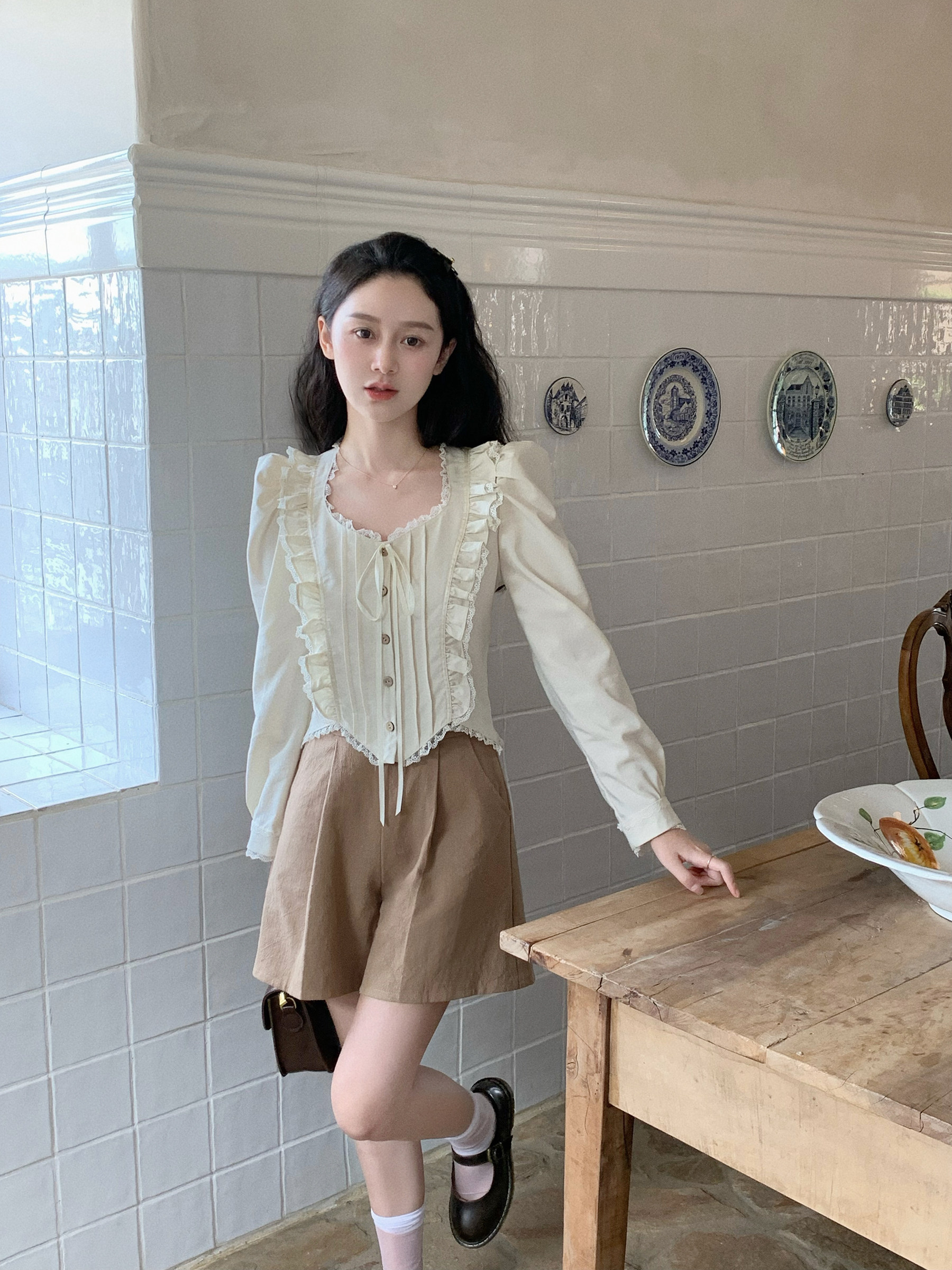 【限时7折】《海盐奶片》宫廷风蕾丝衬衫套装女短裤两件套上衣夏,女装/女士精品,衬衫,淘宝优惠券,粉丝福利购,淘宝优惠卷