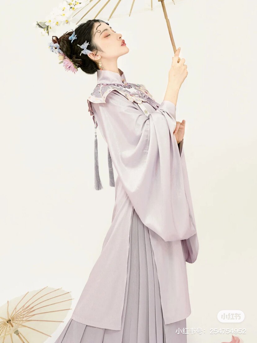 임대 LAN RUOTING CHU JI MING 구름 어깨 드레스와 말 얼굴 한 결혼식 신부 들러리 드레스 학교 공연 그룹 드레스 HANFU