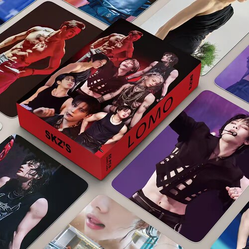 StrayKids周边美图收藏照片礼物