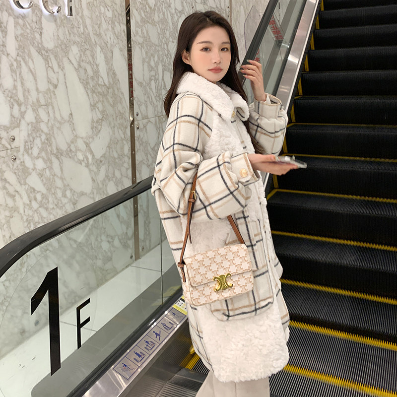 -格子毛呢拼羊羔毛90绒内胆羽绒服-2D118-1018-p260-k368,女装皮草,2D118