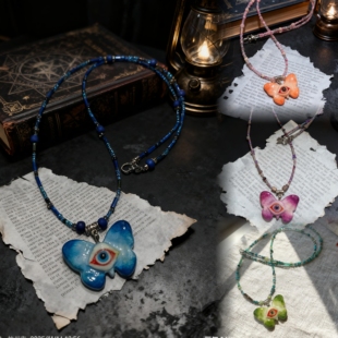 哥特暗黑系眼球眼珠蝴蝶吊坠项链小众设计感生日礼物