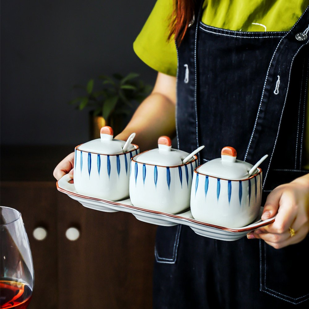 北欧釉下彩陶瓷调味罐家用轻奢日式手绘糖盐罐调料罐调味瓶四件套在类目 厨房/烹饪用具, 厨用小工具/厨房储物, 储物瓶罐/厨房储物器皿, 调味瓶罐中 - 来自Buy2taobao.com提供专业的淘宝代购服务