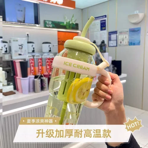 网红爆款大容量冰霸杯MOMO杯女生高颜值儿童吸管塑料杯小肚肚水杯