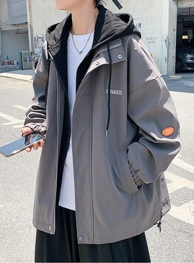 外套男春秋冬季新款风衣宽松男生连帽休闲工装冲锋衣假两件夹克