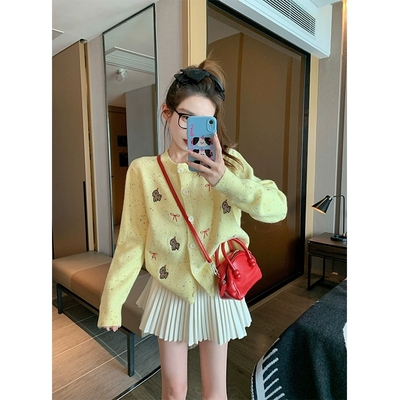 奶黄色趣味小狗毛衣外套女秋季加厚甜美减龄蝴蝶结打底针织开衫潮