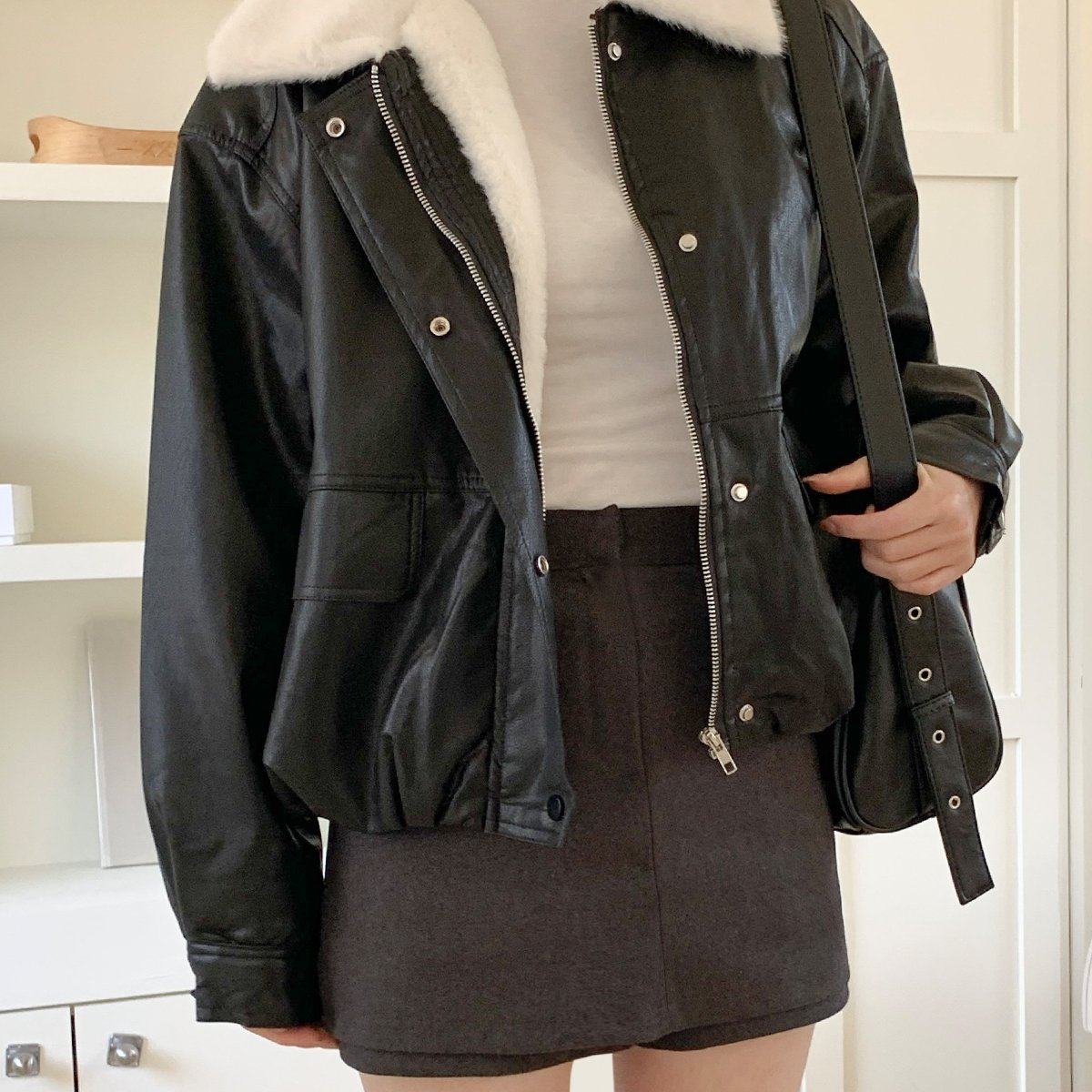 韩版冬毛毛翻领加绒加厚保暖港风时尚短款机车服PU皮夹克短外套女