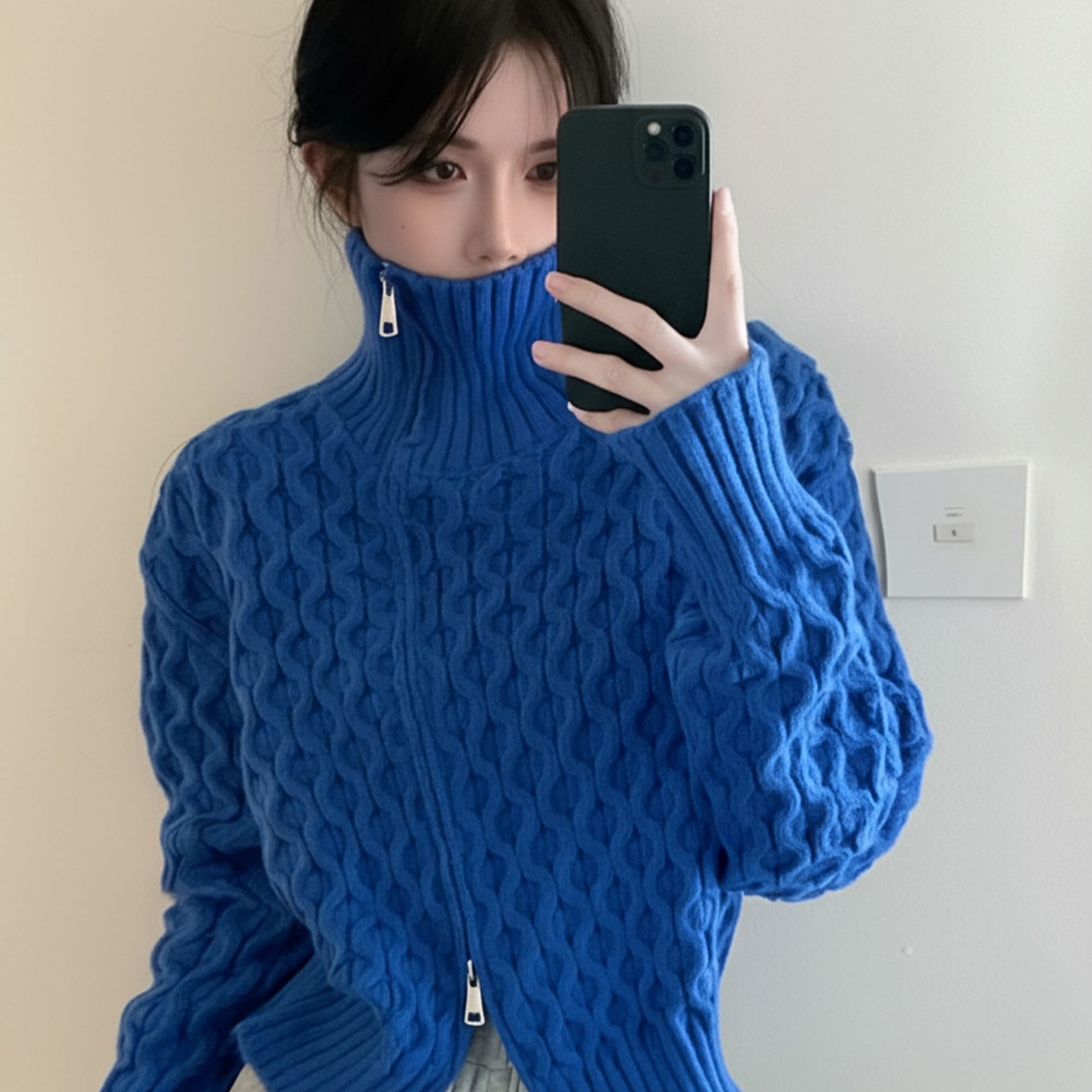 实拍实价 秋冬新款克莱因蓝拉链毛衣针织上衣麻花毛衣女潮