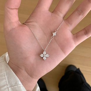 超闪锆石双生四叶草项链小花项链轻奢质感百搭女高级精致锁骨链