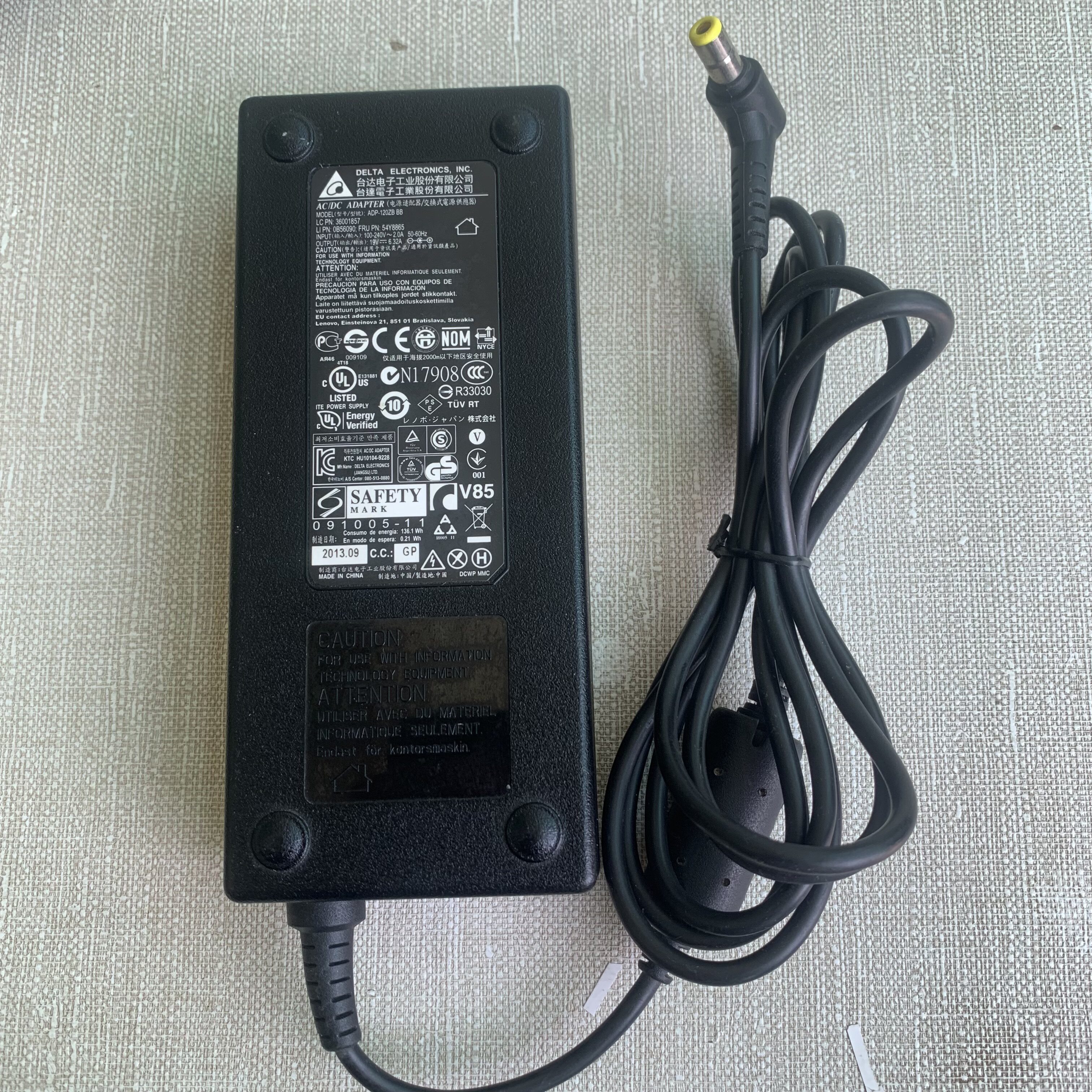 适用于原装台达联想19V 6.笔记本电源