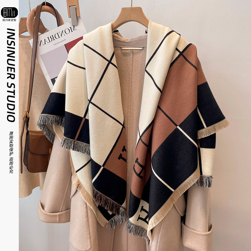 披肩设计师款围巾双面双色字母秋冬季办公室斗篷加厚大方巾女洋气