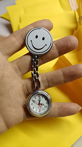 护士表可爱时尚女款石英表卫校学生实习考试挂表夜光防水怀表