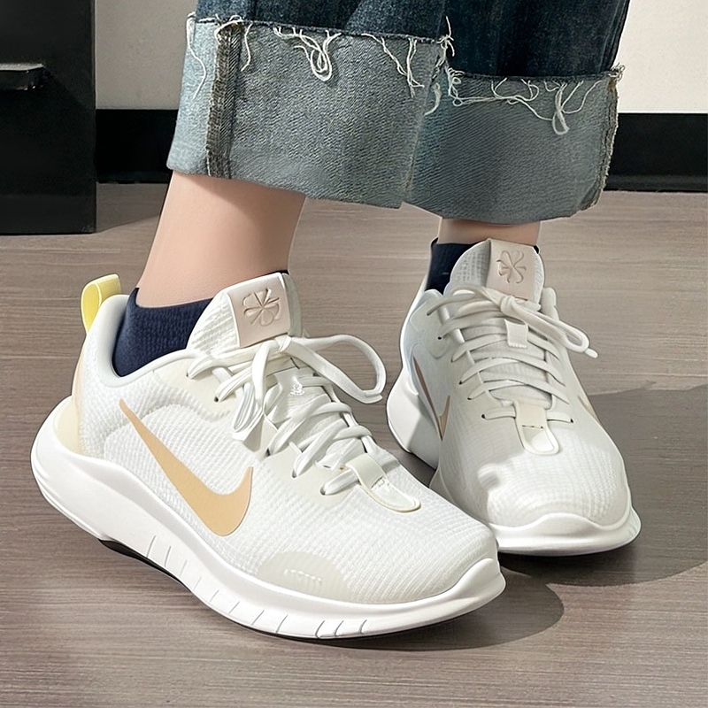 NIKE耐克跑鞋女鞋官方旗舰赤足减震轻便透气训练运动跑步鞋DV0746