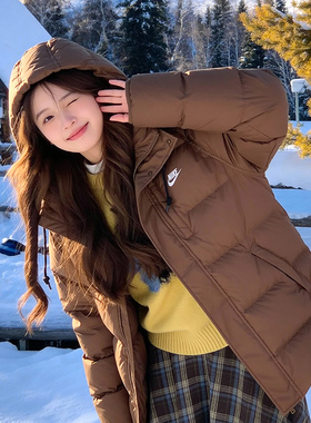 Nike耐克女士羽绒服夹克冬季新款刺绣保暖连帽运动外套IB2974-235