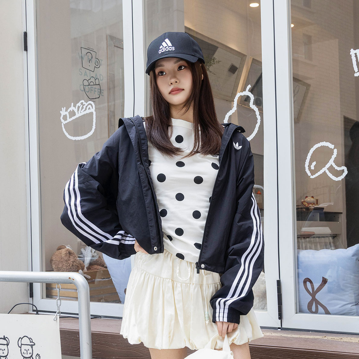 茵特丨阿迪达斯女款外套秋季新款户外运动上衣连帽衫宽松休闲夹克图片