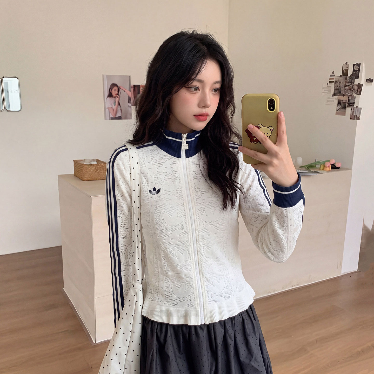 阿迪达斯三叶草外套女装官方正品秋新款运动夹克修身针织白色外套