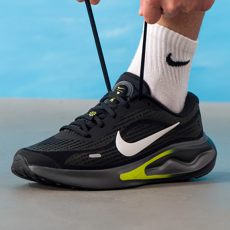 NIKE耐克男鞋2025冬季JOURNEY RUN运动鞋缓震训练鞋跑步鞋FN0228