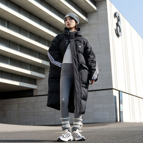 adidas阿迪达斯冬季情侣款保暖长款运动宽松鸭绒连帽羽绒服KC2564