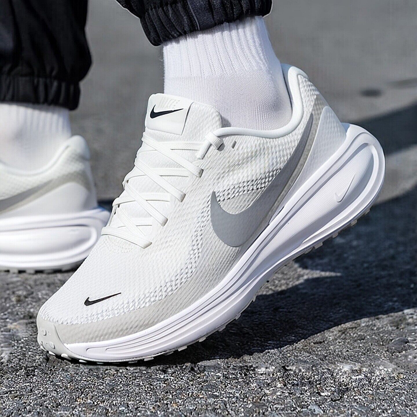 NIKE耐克官方正品男鞋2026夏季新款网面运动鞋透气跑步鞋HJ9198
