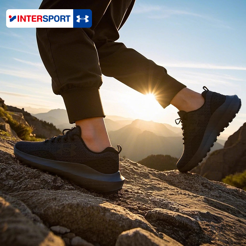 UA安德玛Charged Surge 4休闲鞋男鞋2025新款黑武士运动鞋3027000