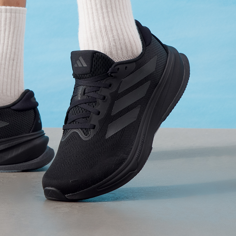 阿迪达斯Adidas2025冬季休闲运动鞋男鞋缓震舒适耐磨跑步鞋JS0493