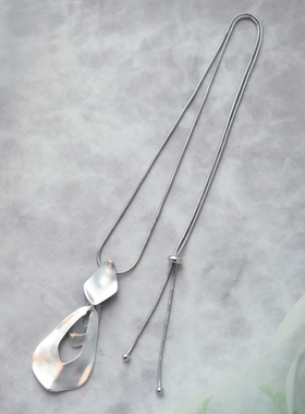 Tiaclasse金属框时尚高雅项链女ONWARD