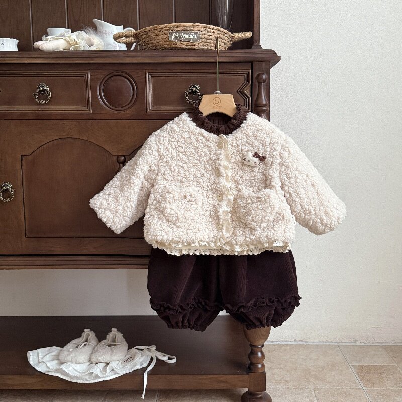 婴儿衣服秋冬季女宝宝套装加厚保暖新款婴幼儿一岁冬款时尚三件套