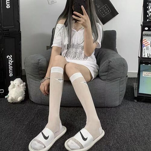 小腿袜子女中筒潮袜ins薄款P家字母夏季透明水晶丝欧洲站长袜夏天