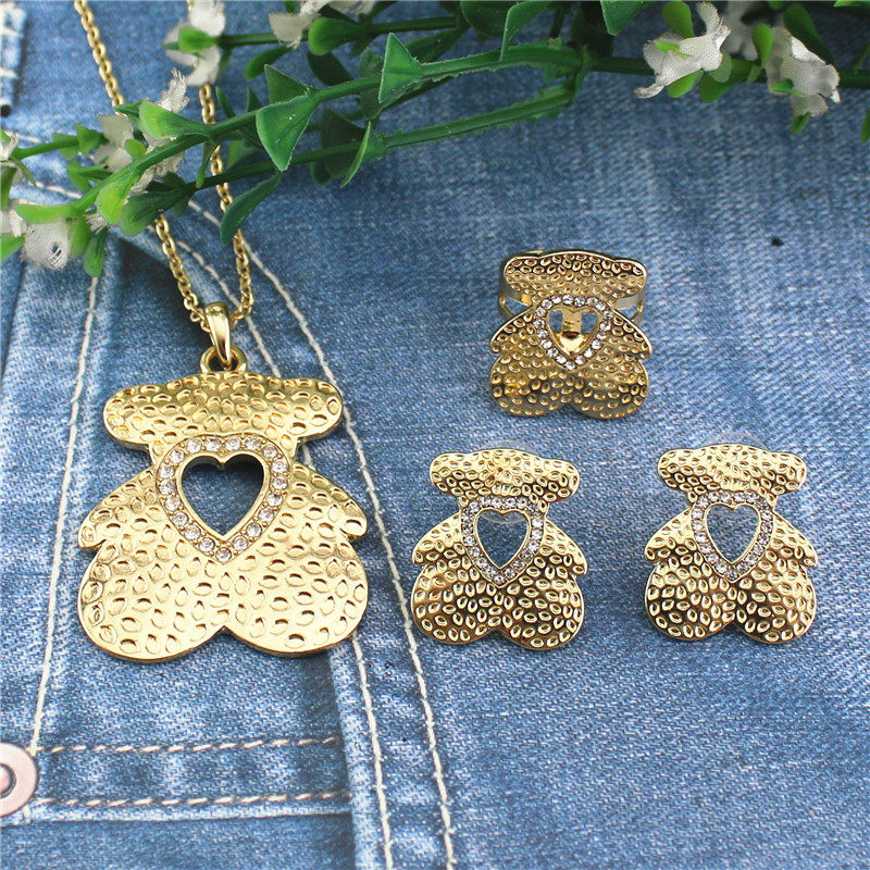 镶嵌水钻小熊925银针耳钉 合金动物风吊坠 毛衣链 戒指 指环 套装