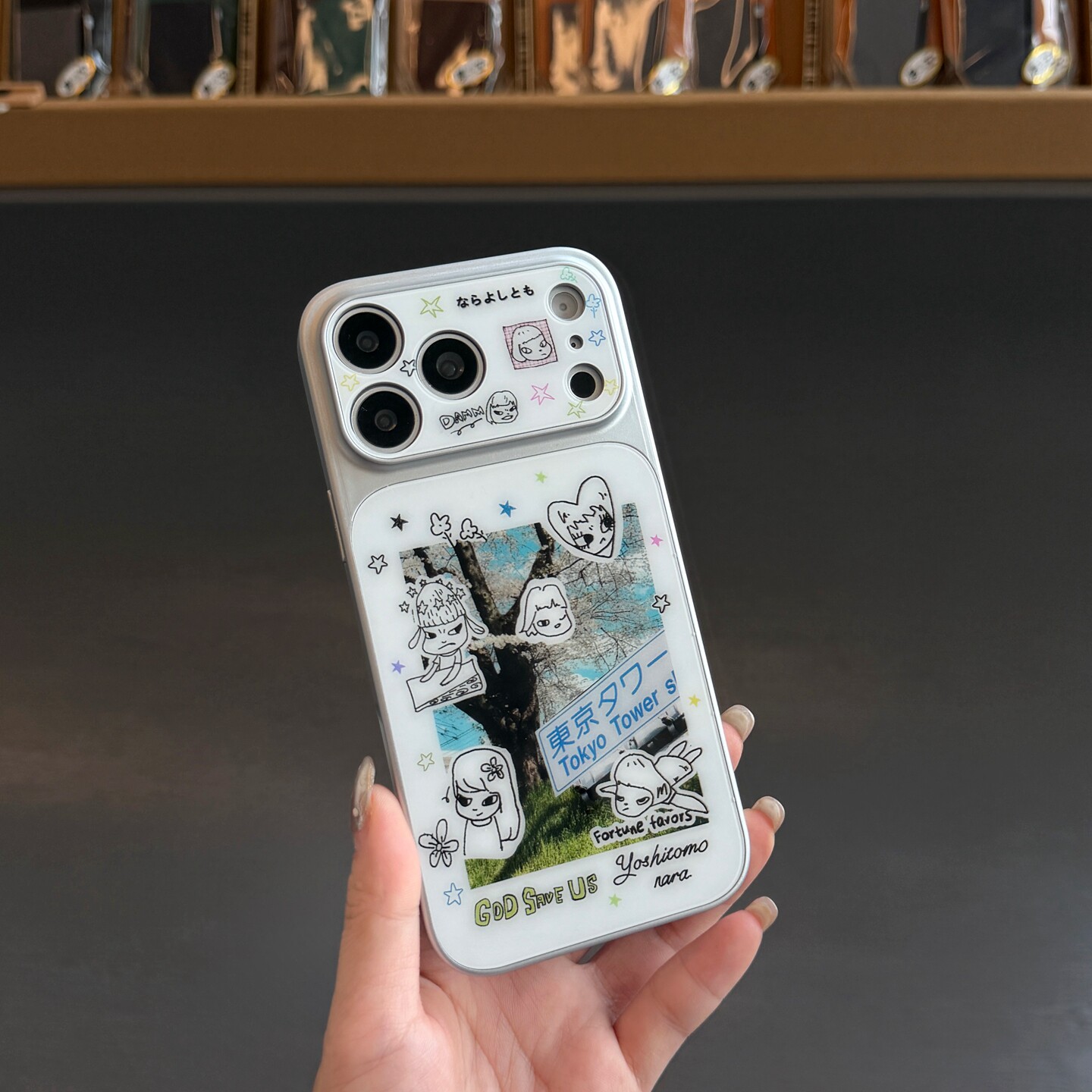 简约时尚原创珠光白可爱卡通图案适用苹果iPhone17promax手机壳动漫亚克力16/15/14保护套小众不撞款设计女生