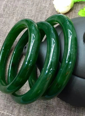 和田玉俄料碧玉菠菜绿手镯