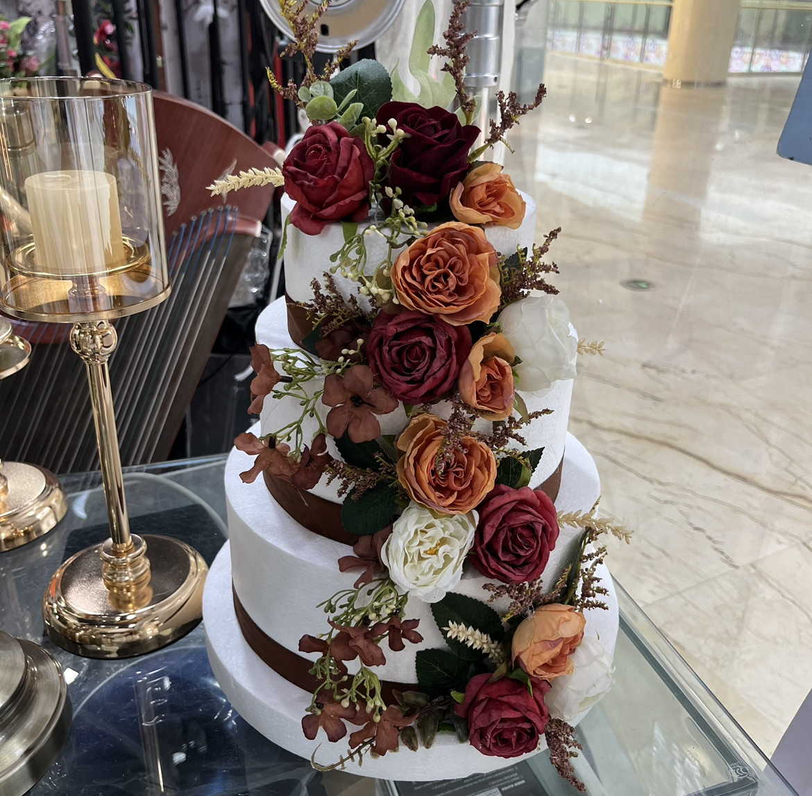 油画手捧花复古婚纱摄影道具浪漫餐桌婚礼蛋糕模型拍摄欧式摆件