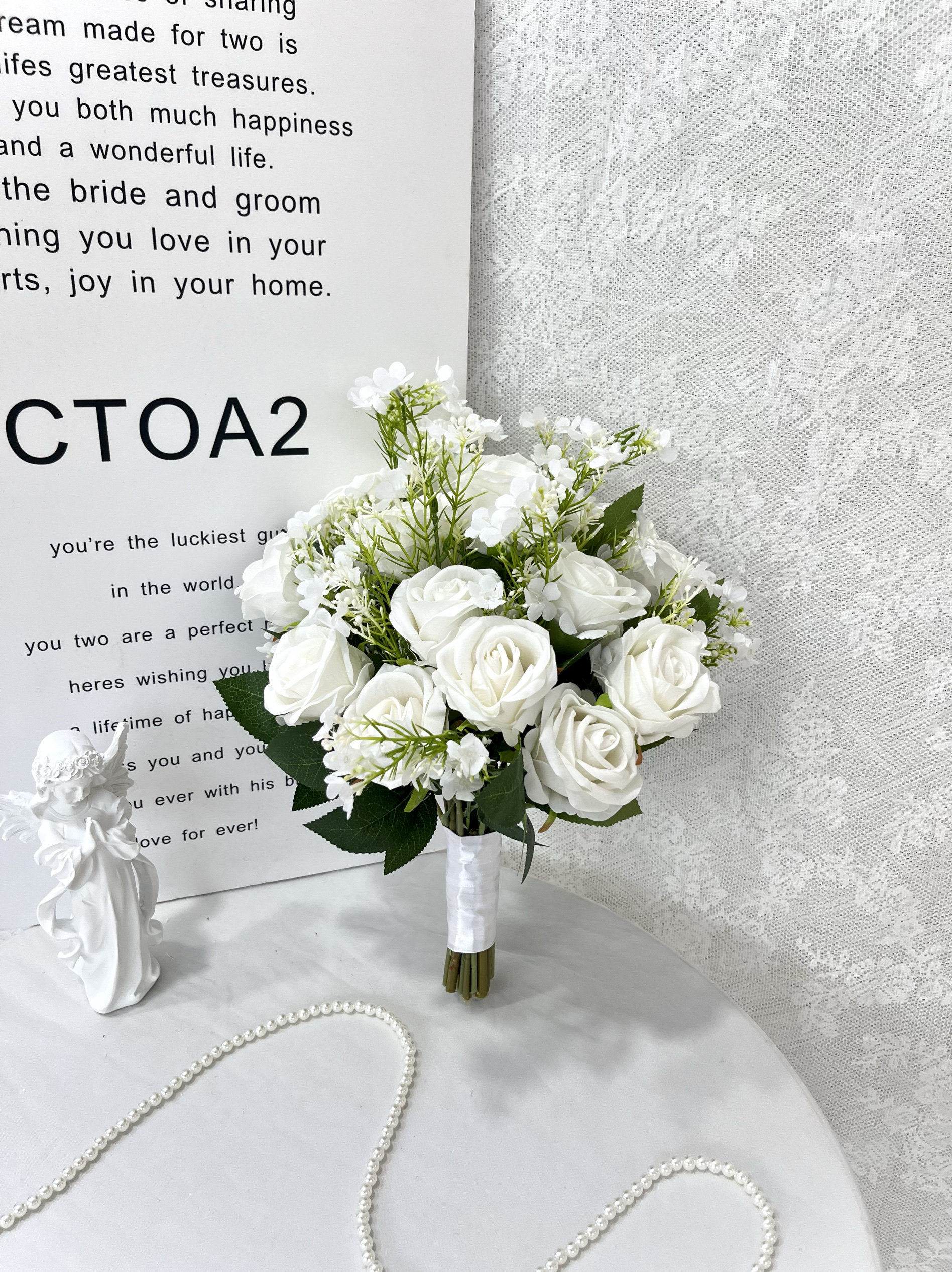 森系婚礼新娘手捧花白色系玫瑰影楼拍照道具假花领证登记手工花束