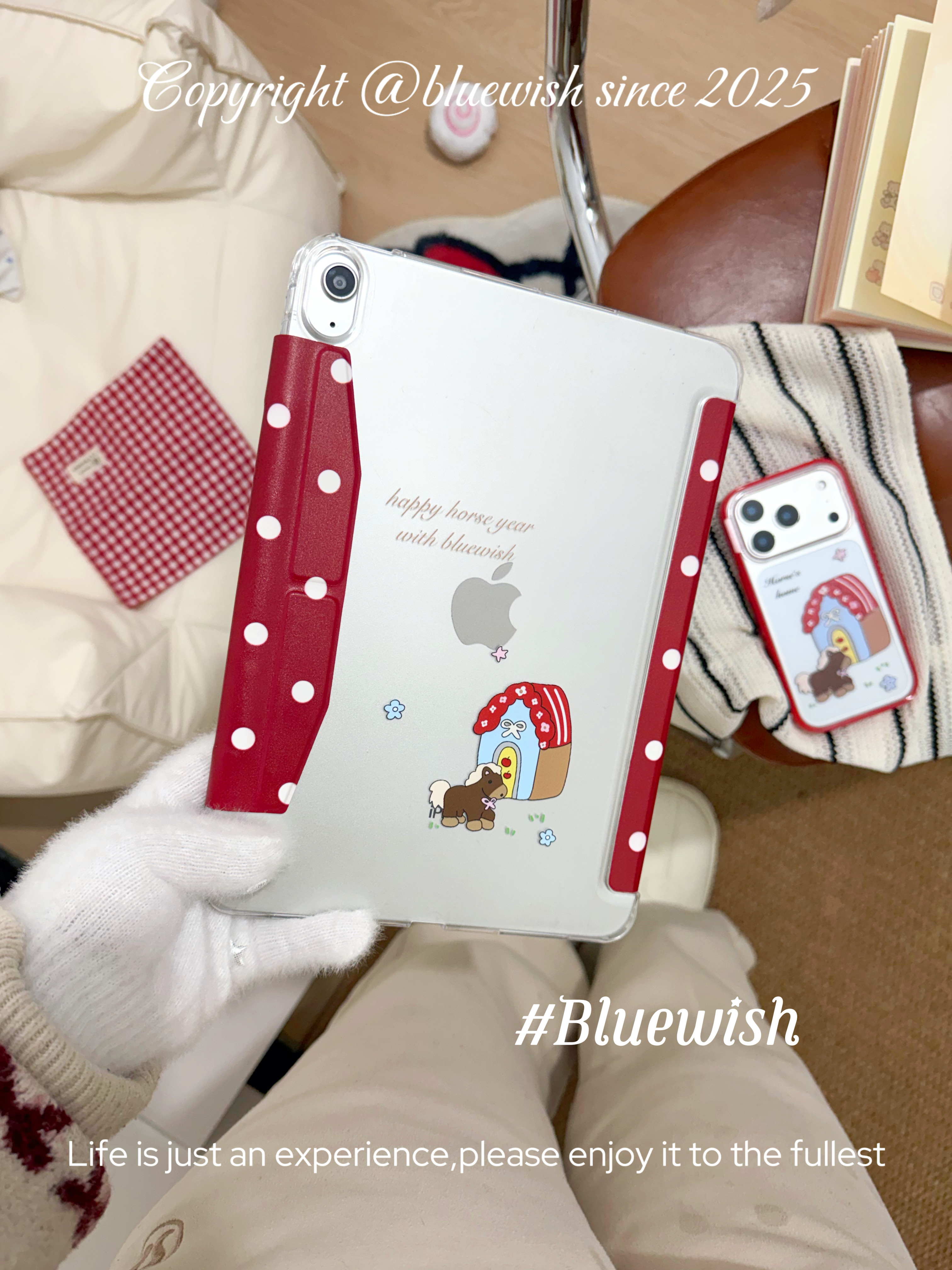 Bluewish红色波点可爱小马插画ipad11代笔袋款一体Y折肤感平板壳air4567pro2024磨砂背板平板ipad保护套