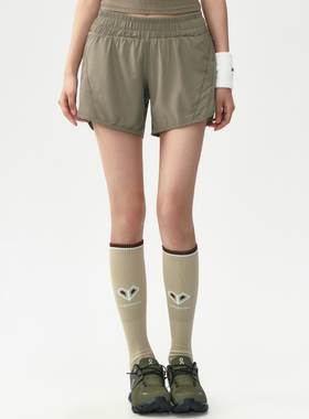 运动短裤女新款宽松速干瑜伽三分裤户外跑步训练网球套装健身裤子