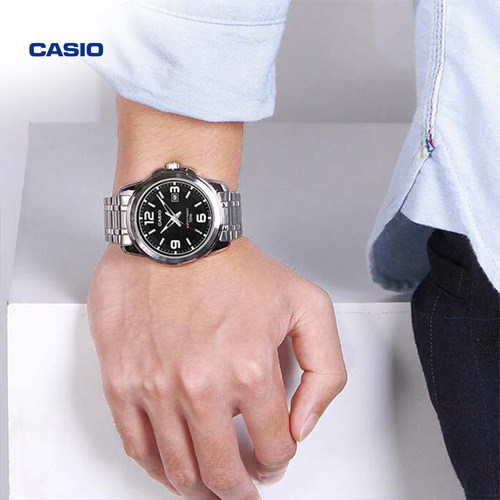 卡西欧潮流钢带手表男