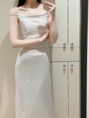 初夏氛围「双吊带手工钩花一字肩连衣长裙」