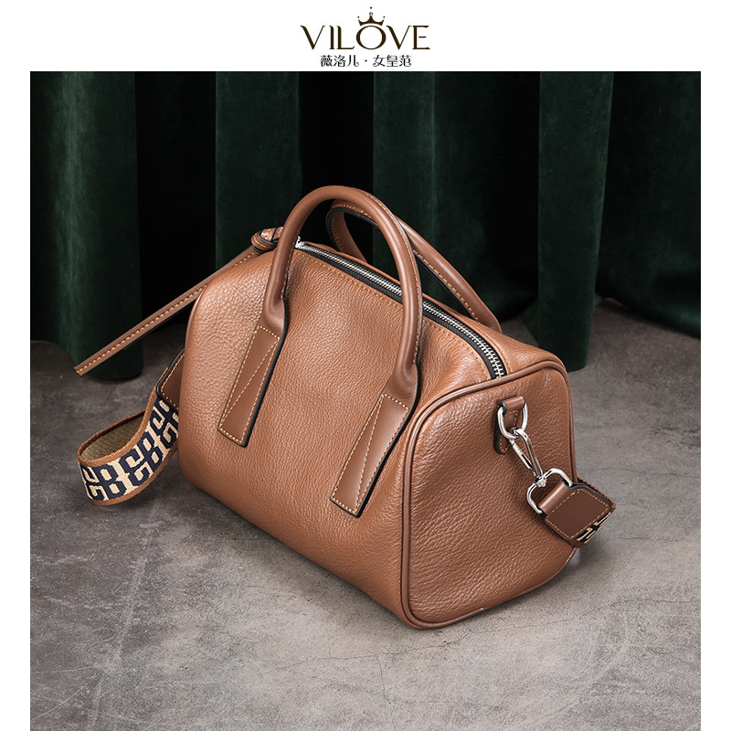 真皮女包秋冬2021新款百搭单肩包大容量女大气波士顿包包宽带小包