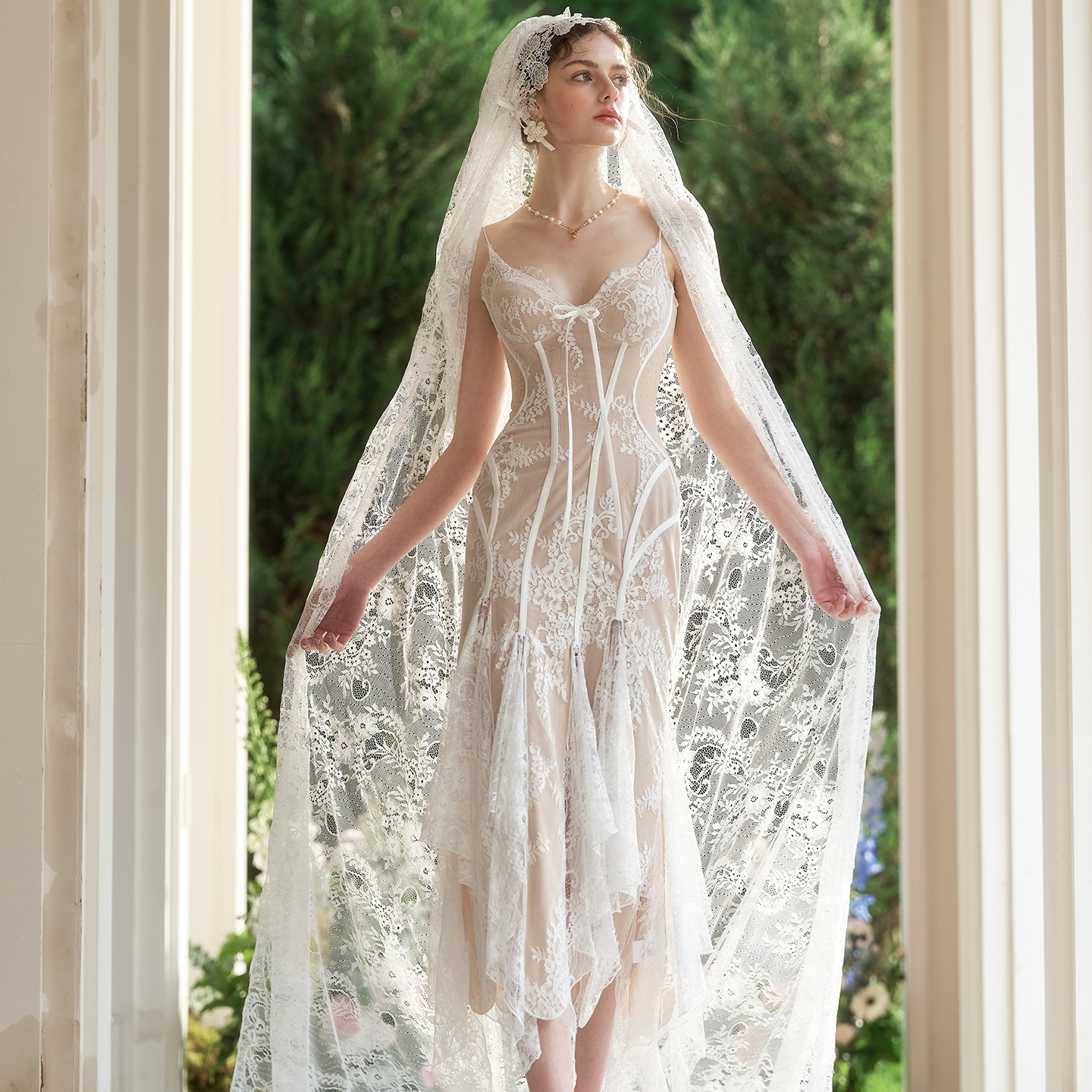 LaceMade 风中的赞礼 法式复古鱼骨轻婚纱晨袍礼服日常可穿连衣裙