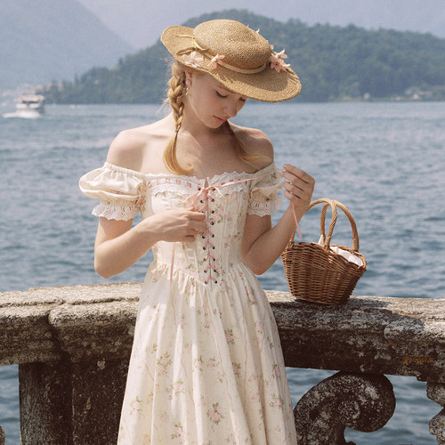 LaceMade 木棉花日记 法式设计感田园风印花显瘦鱼骨胸衣连衣裙