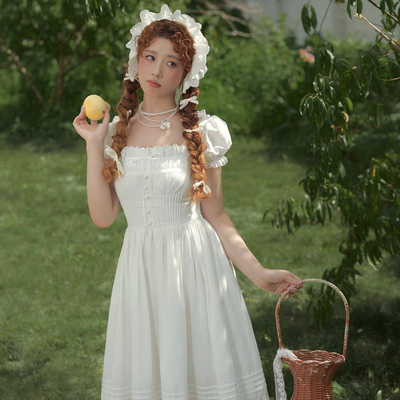 少女风蕾丝拼接荃棉纯白色连衣裙