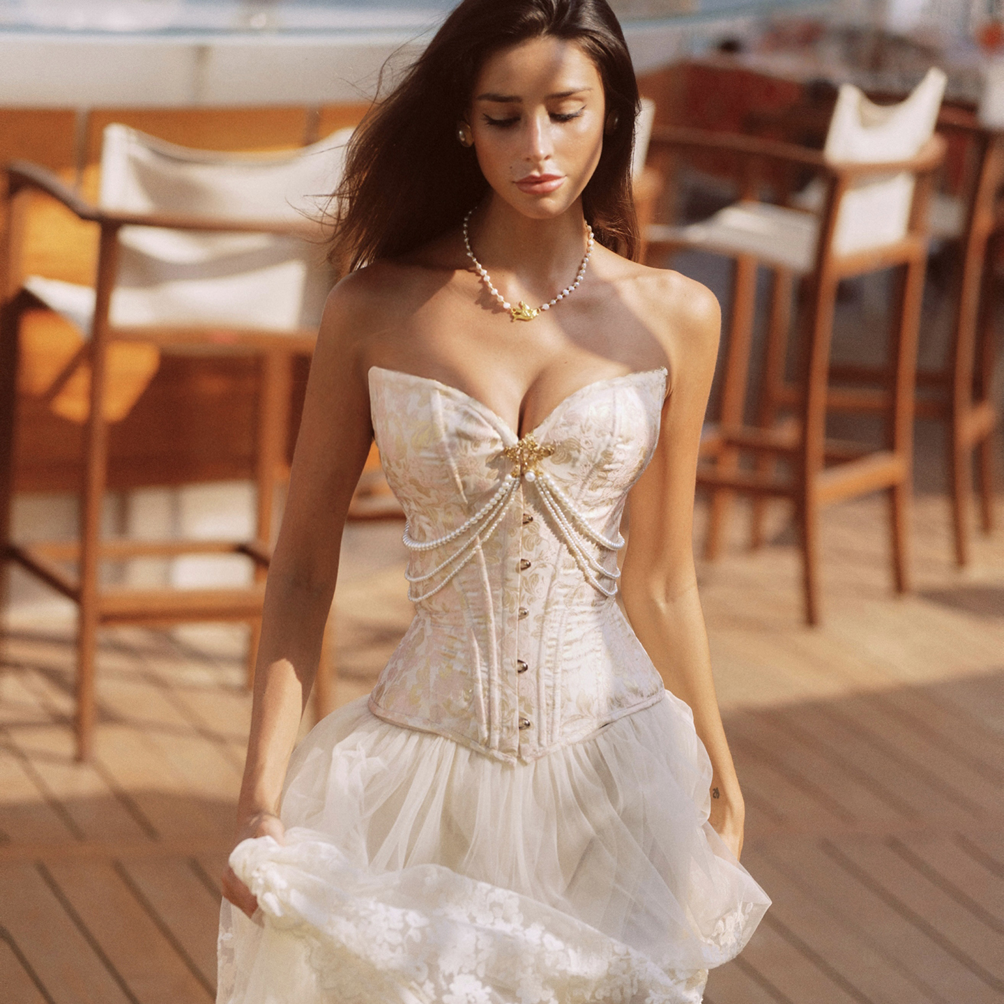 雷诗莓公主风显瘦上衣女鱼骨胸衣